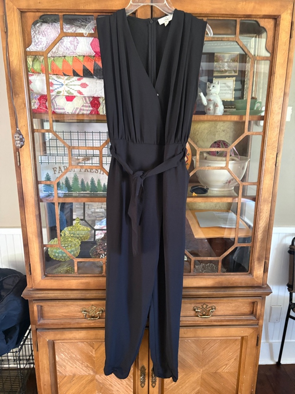 entro Black Sleeveless V-Neck Jumpsuit with Waist Tie